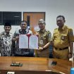 Pj Walikota Tegal Dadang Somantri, Ketua DPRD Kusnendro, Wakil Ketua Habib Ali Zaenal Abidin dan Wasmad Edi Susilo, seusai penandatanganan KUA PPAS 2025 pada Senin 5 Agustus 2024.